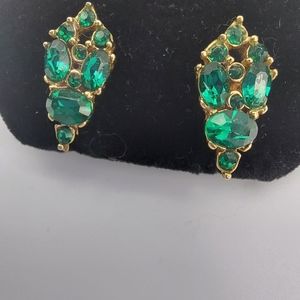 Vintage Emerald Green Rhinestones Screwback Earrings.
